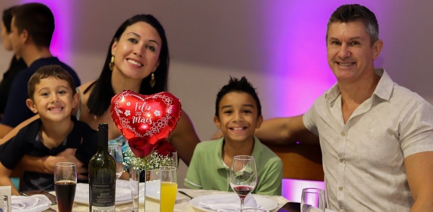 Jantar_DiaMaes.25.1.2.jpg