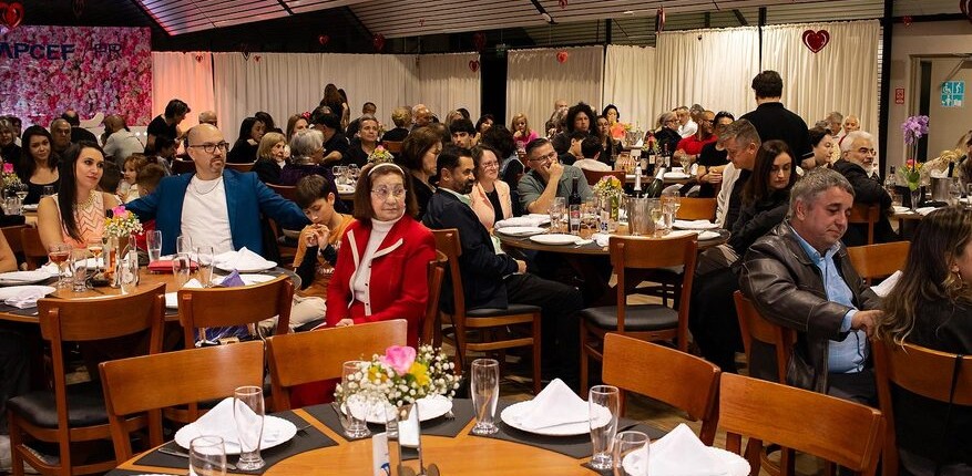 200426 Jantar Dia das Maes Pre Imagem.jpg