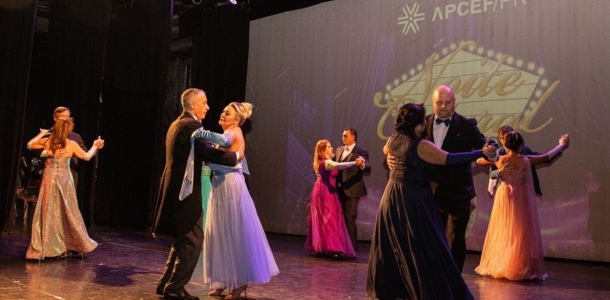 Noitecultural_valsa.25.1.2.jpg