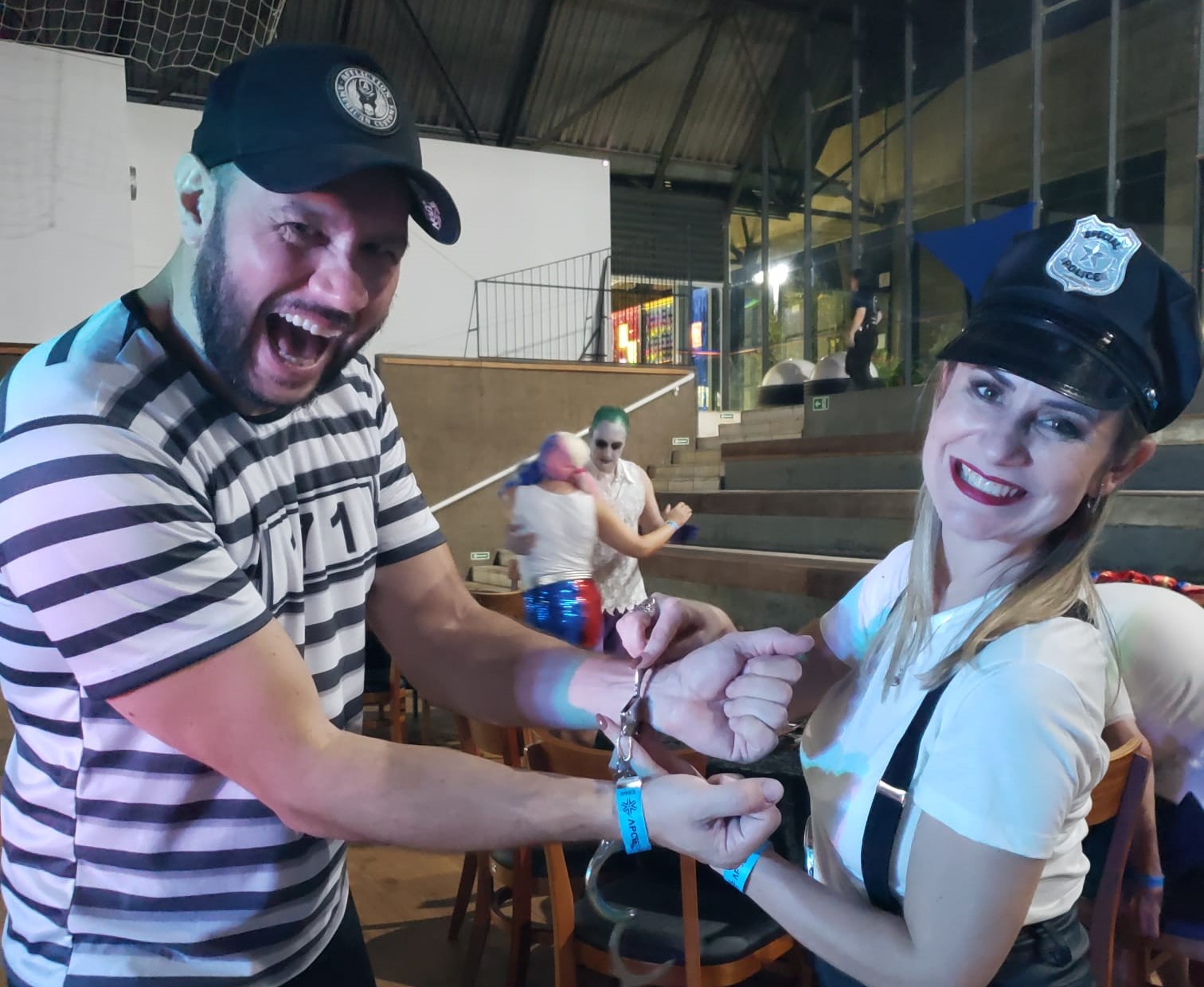 Carnavaladulto_policabandido.24.2.jpg