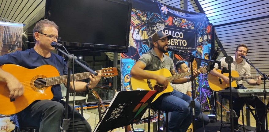 Palcoaberto_grupo.24.1.2.jpg
