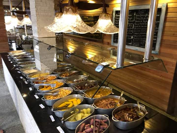 Buffet_restaurantepedrachata.jpg
