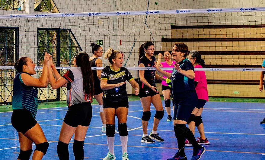 TorneioVolei_DiaMaes_previa26.1.jpg