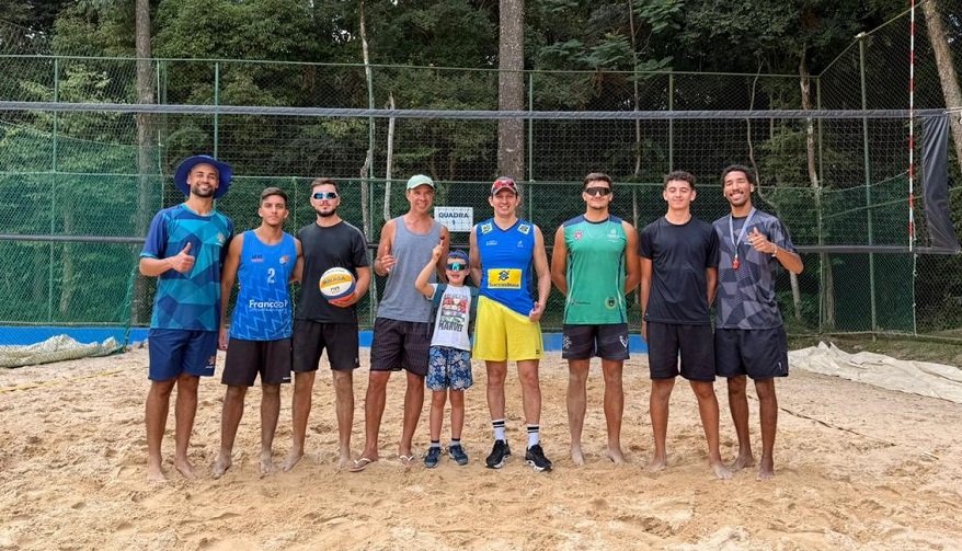 TorneioVolei_geralcampeoes.26.2.jpg